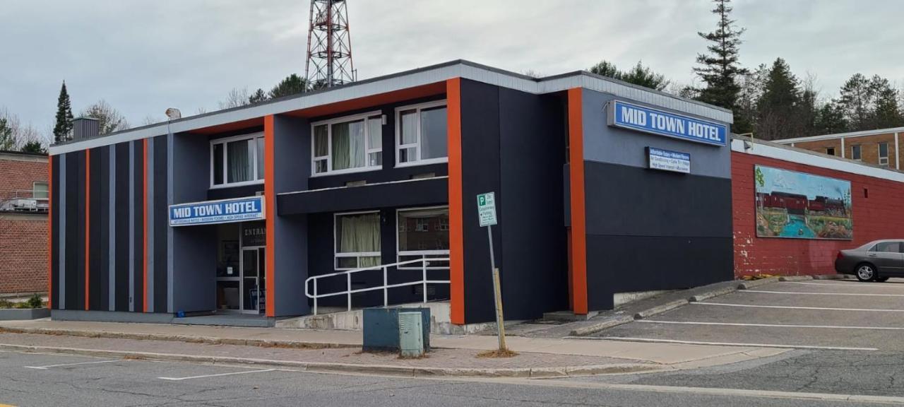 Midtown Hotel Parry Sound Exterior foto