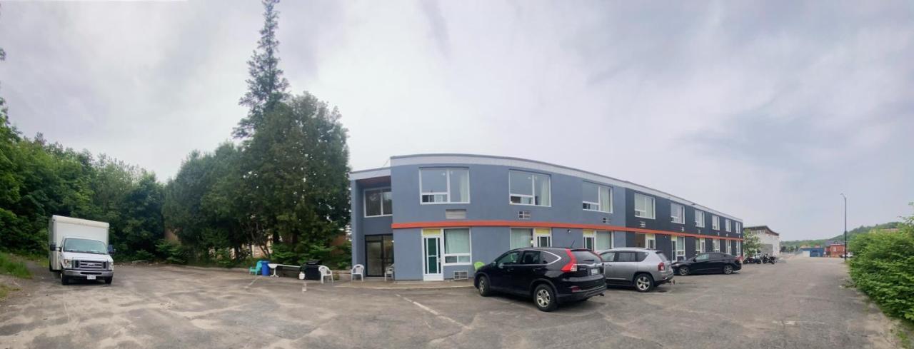 Midtown Hotel Parry Sound Exterior foto